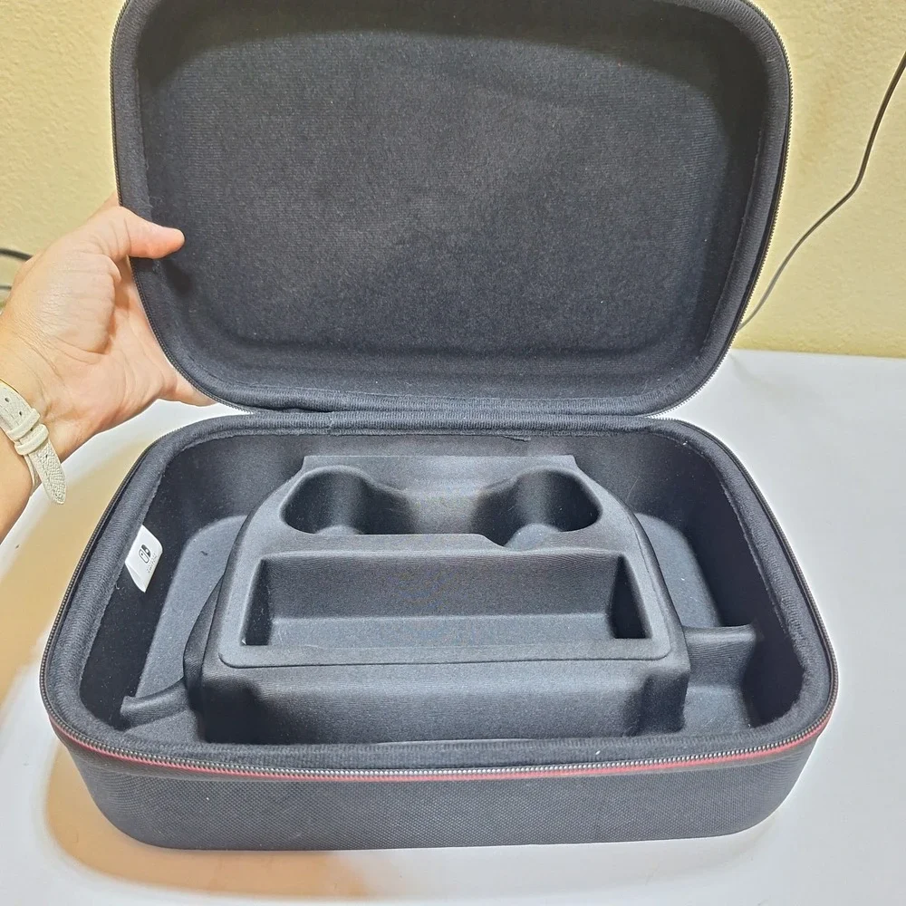 Nintendo Switch Deluxe Travel‎ Carrying Case Hard Shell Storage Case Official